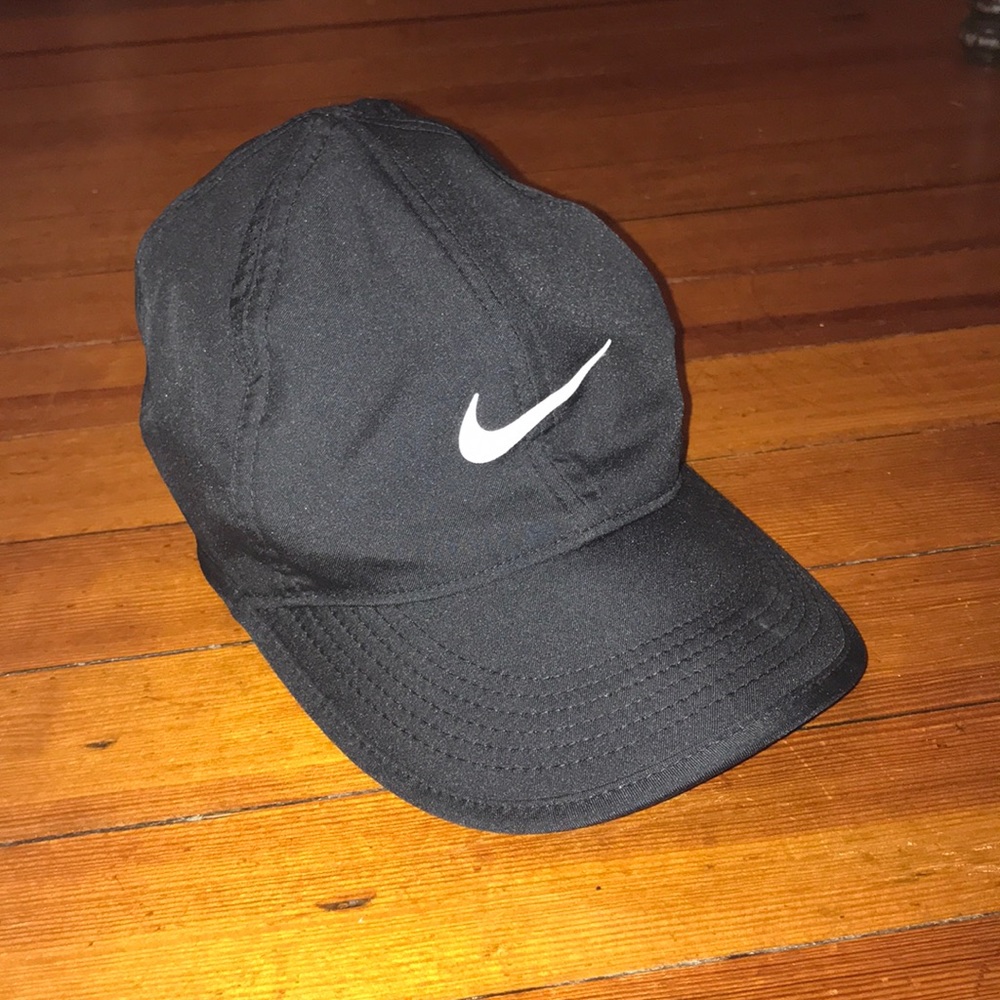 Nike Featherlight Dri-Fit Hat